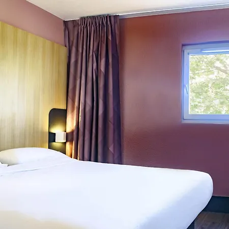 Centre Arènes 3* Nîmes