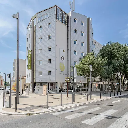 Centre Arenes ホテル 3*