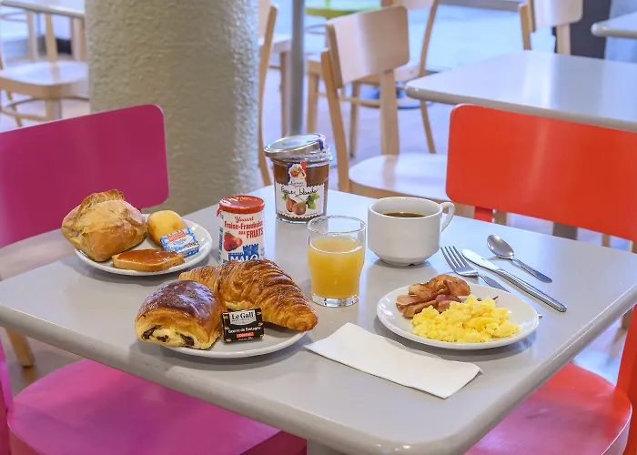 Centre Arenes Hotel 3*